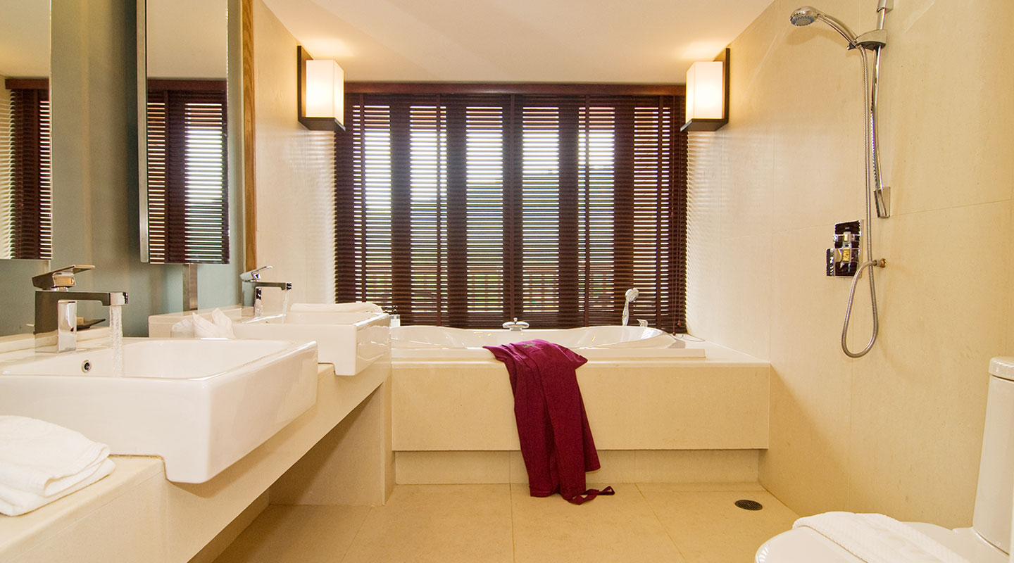 Grand-Suite_Bath-Room